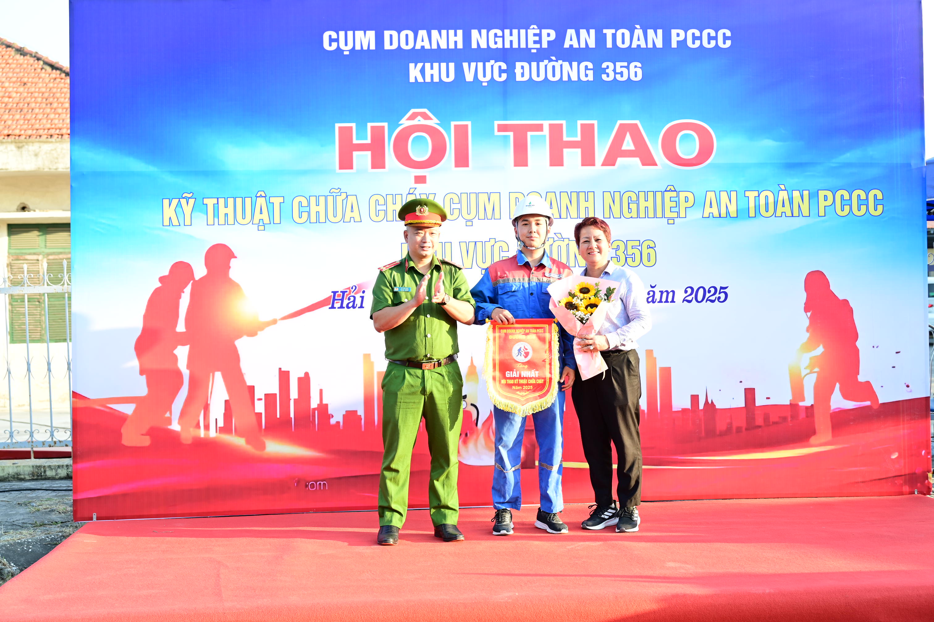 Xí nghiệp xăng dầu PETEC Hải Phòng đạt giải nhất Hội thao kỹ thuật chữa cháy Cụm doanh nghiệp an toàn PCCC khu vực Đường 356 năm 202